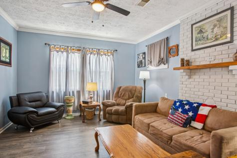 1118 N Walnut Street Westmoreland TN 37186