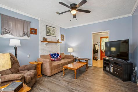 1118 N Walnut Street Westmoreland TN 37186