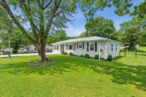 1118 N Walnut Street Westmoreland TN 37186