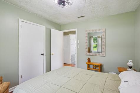 1118 N Walnut Street Westmoreland TN 37186
