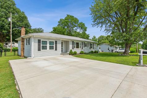 1118 N Walnut Street Westmoreland TN 37186