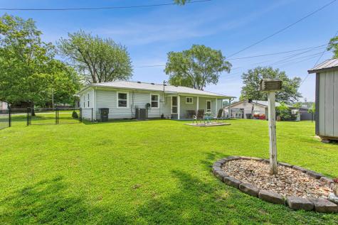 1118 N Walnut Street Westmoreland TN 37186