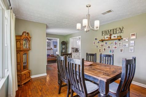 1118 N Walnut Street Westmoreland TN 37186