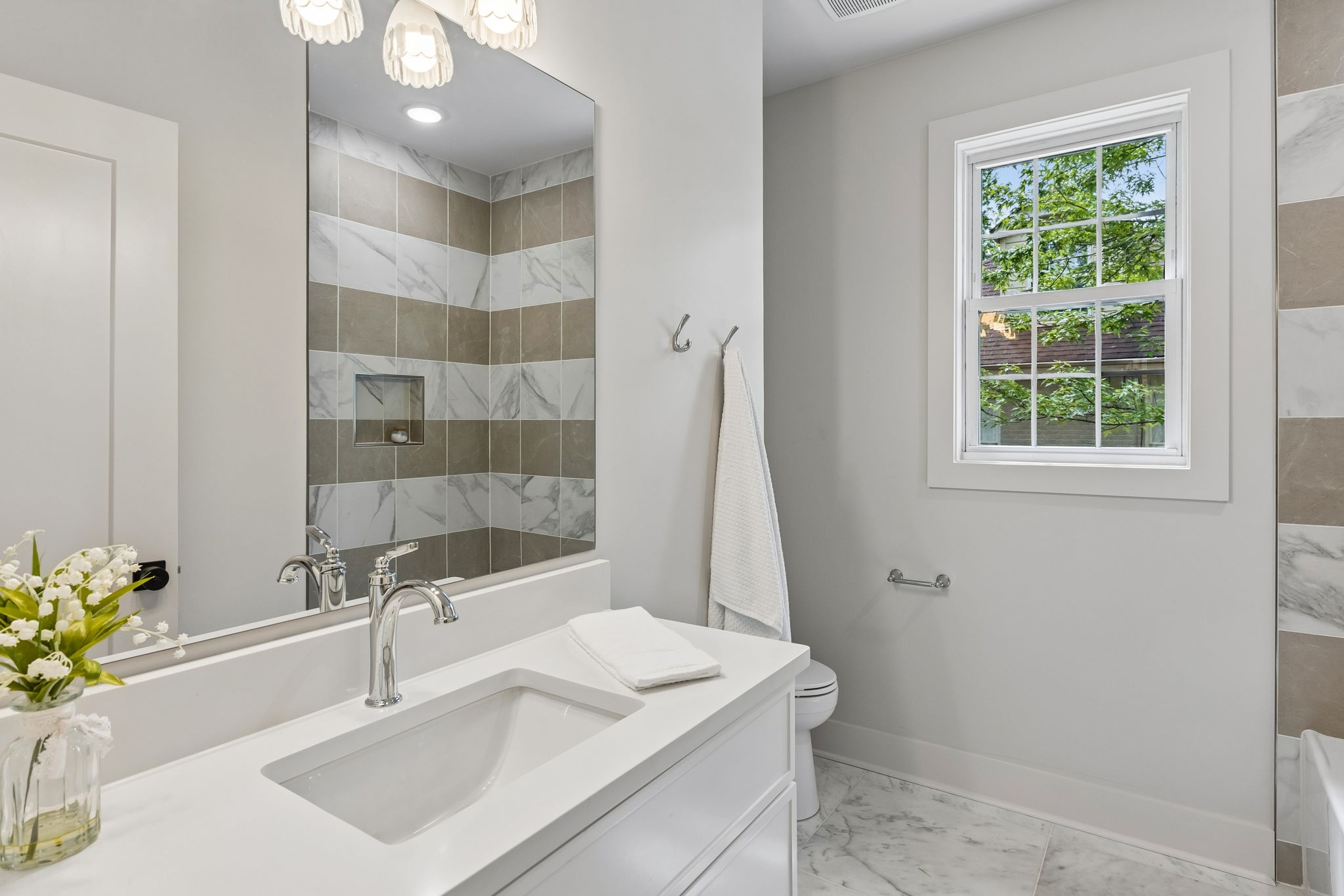 918 Sutton Hill Road Nashville TN 37204