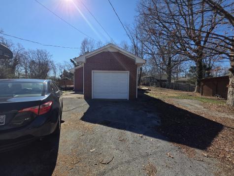 2001 Lacy Lane Maryville TN 37801