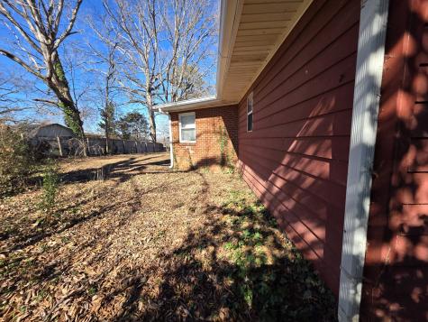 2001 Lacy Lane Maryville TN 37801