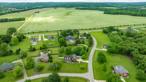 6500 Breckenridge Cove Columbia TN 38401