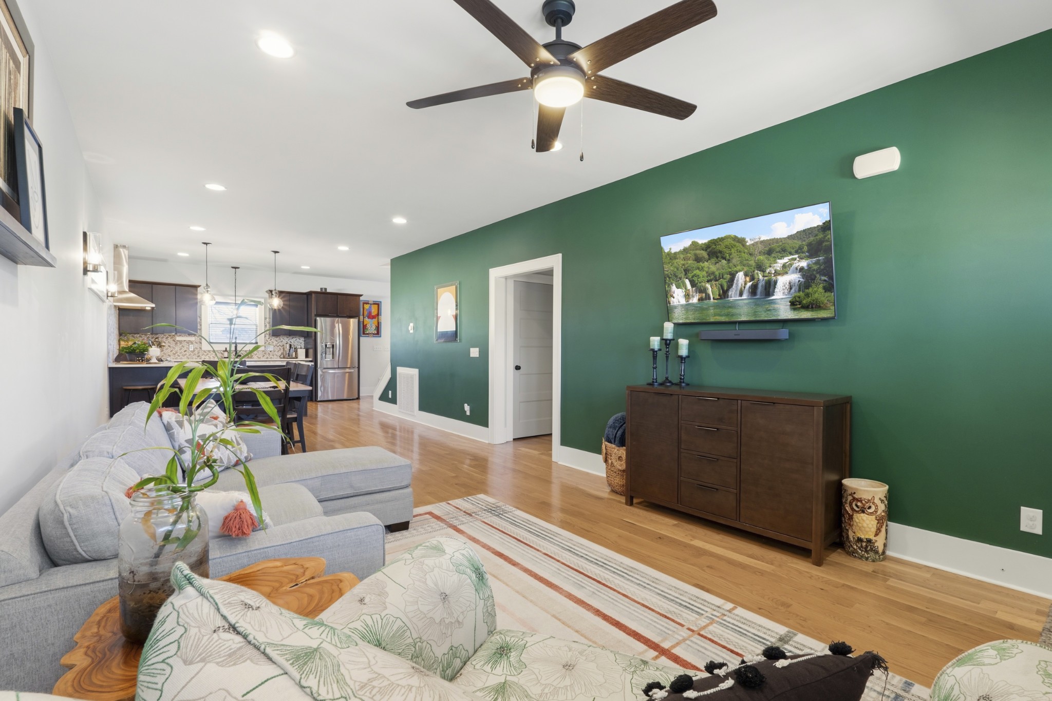 1607 Rebecca Street Nashville TN 37216