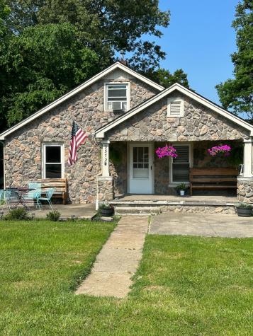 2572 Highway 41, S Greenbrier TN 37073