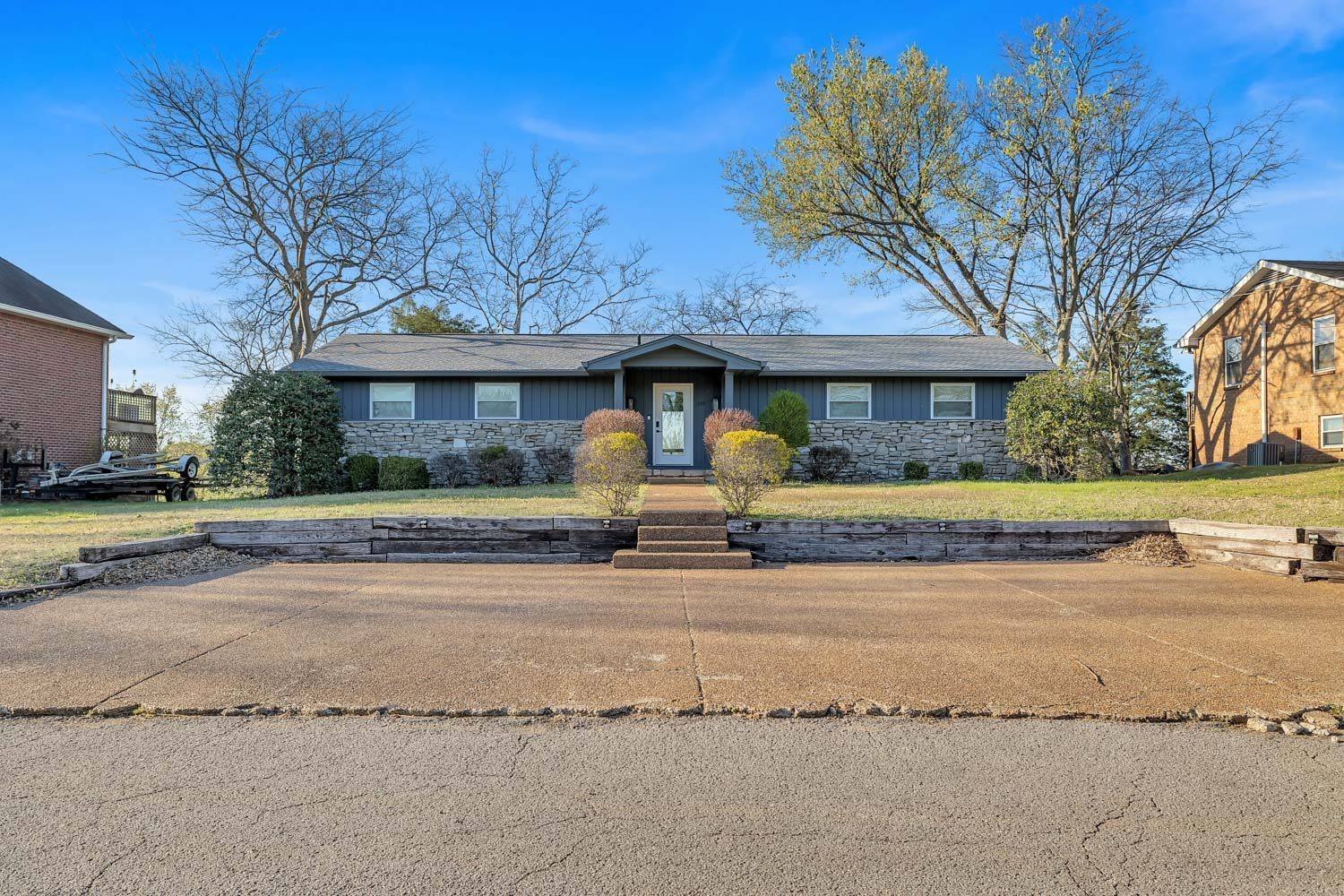 939 Aqua Drive Gallatin TN 37066