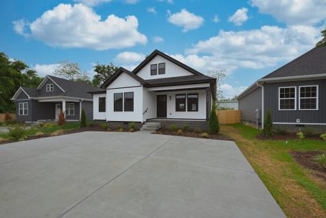 210 Ross Avenue Gallatin TN 37066