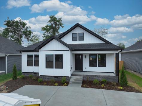210 Ross Avenue Gallatin TN 37066