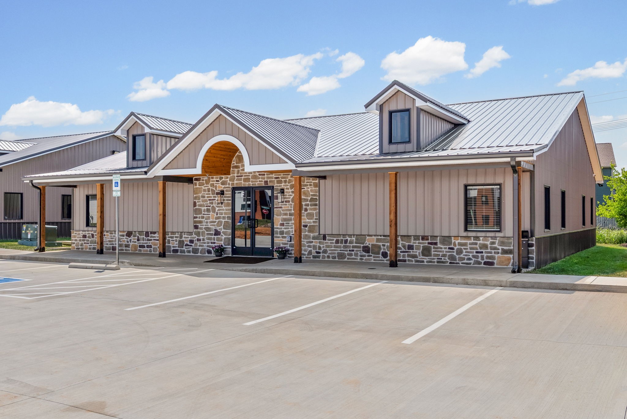 2510 Pea Ridge Road Building F 135 Clarksville TN 37040