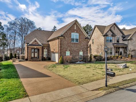 796 Rolling Creek Drive Mount Juliet TN 37122
