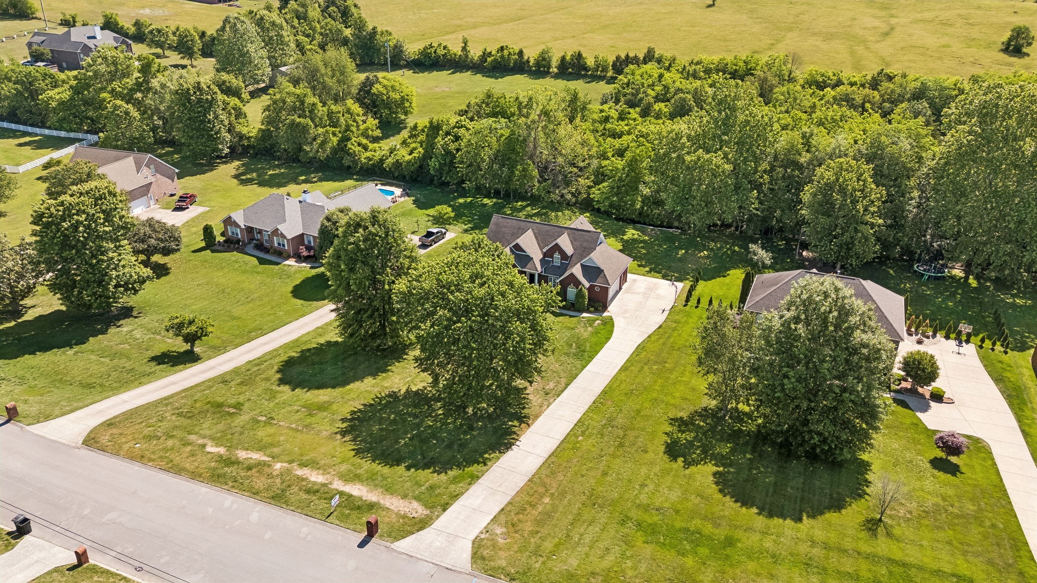 450 Bonnie Valley Drive Lebanon TN 37087