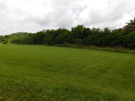 1694 Blue Moon Road Columbia TN 38401