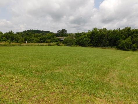 1694 Blue Moon Road Columbia TN 38401