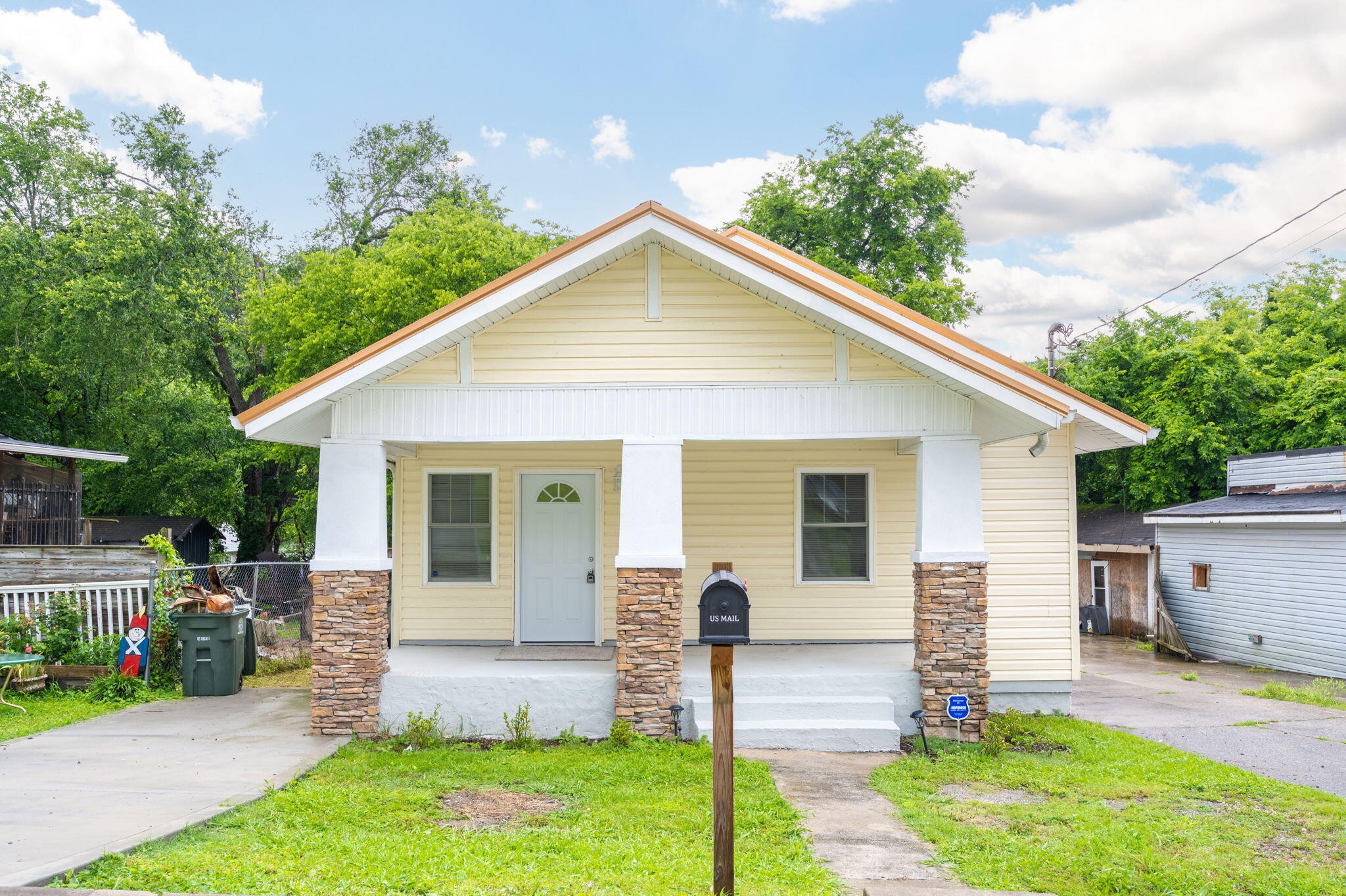 800 Tunnel Boulevard Chattanooga TN 37411