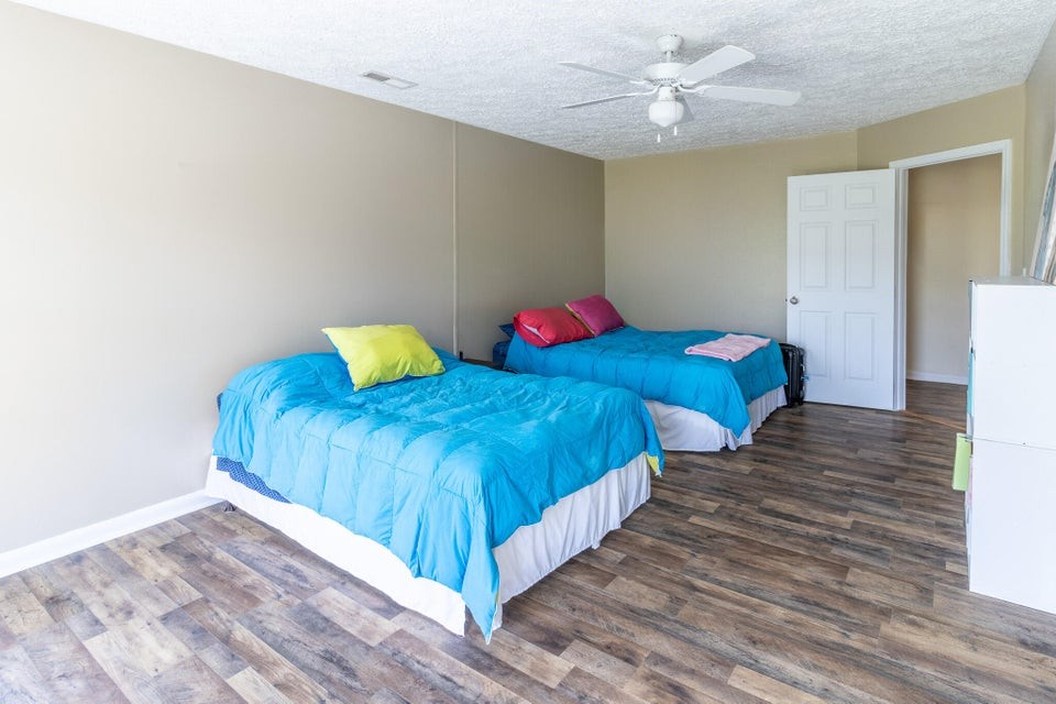 7511 Upper East Valley Road Pikeville TN 37367