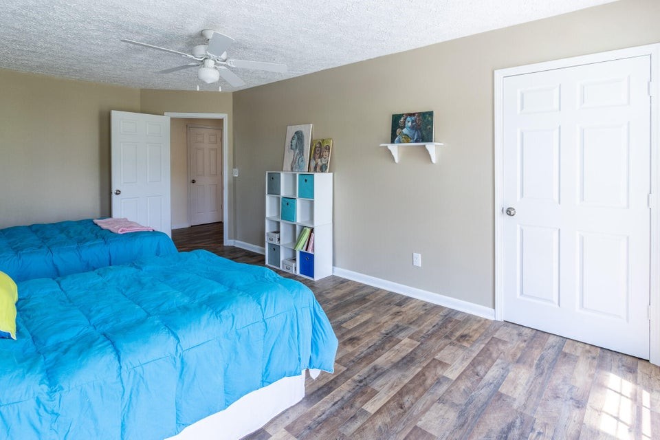 7511 Upper East Valley Road Pikeville TN 37367
