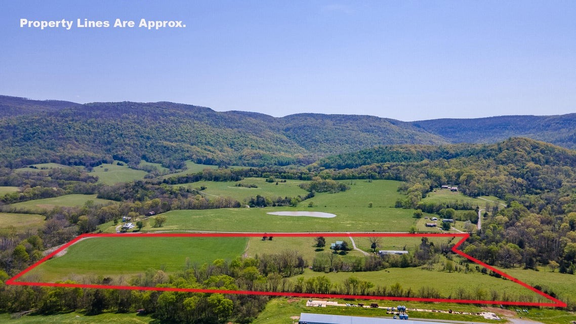 7511 Upper East Valley Road Pikeville TN 37367