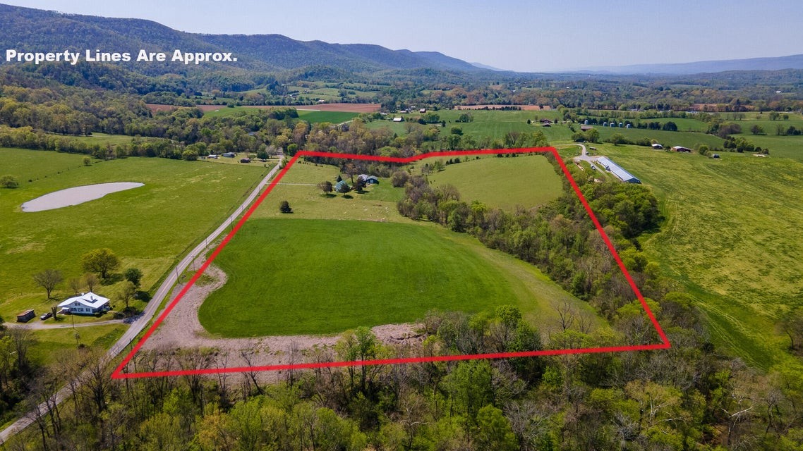 7511 Upper East Valley Road Pikeville TN 37367