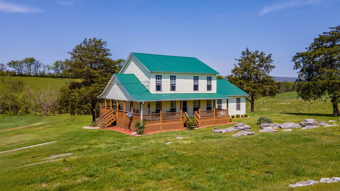 7511 Upper East Valley Road Pikeville TN 37367