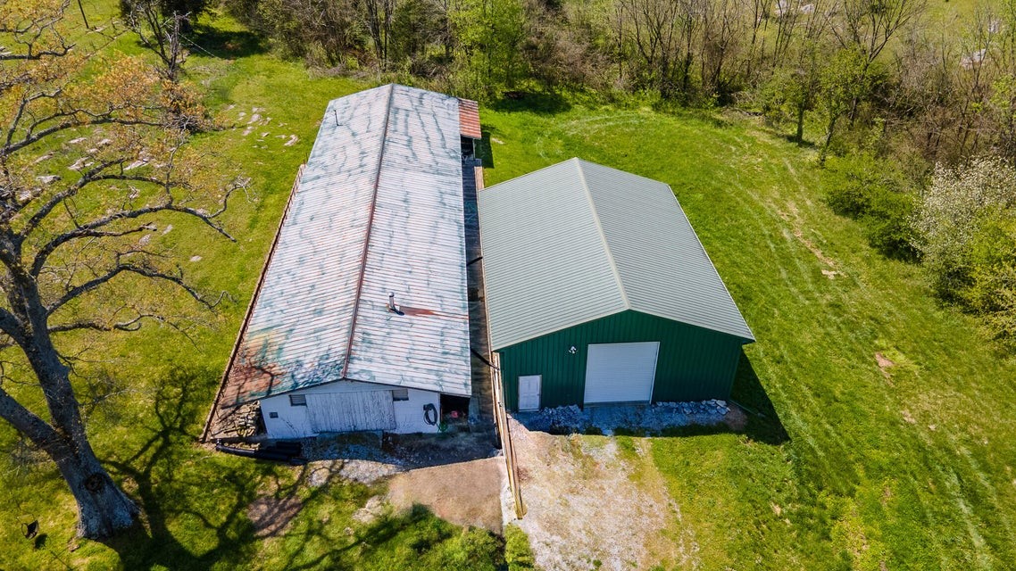 7511 Upper East Valley Road Pikeville TN 37367