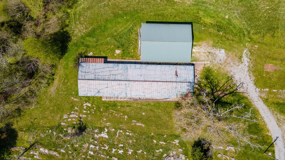 7511 Upper East Valley Road Pikeville TN 37367