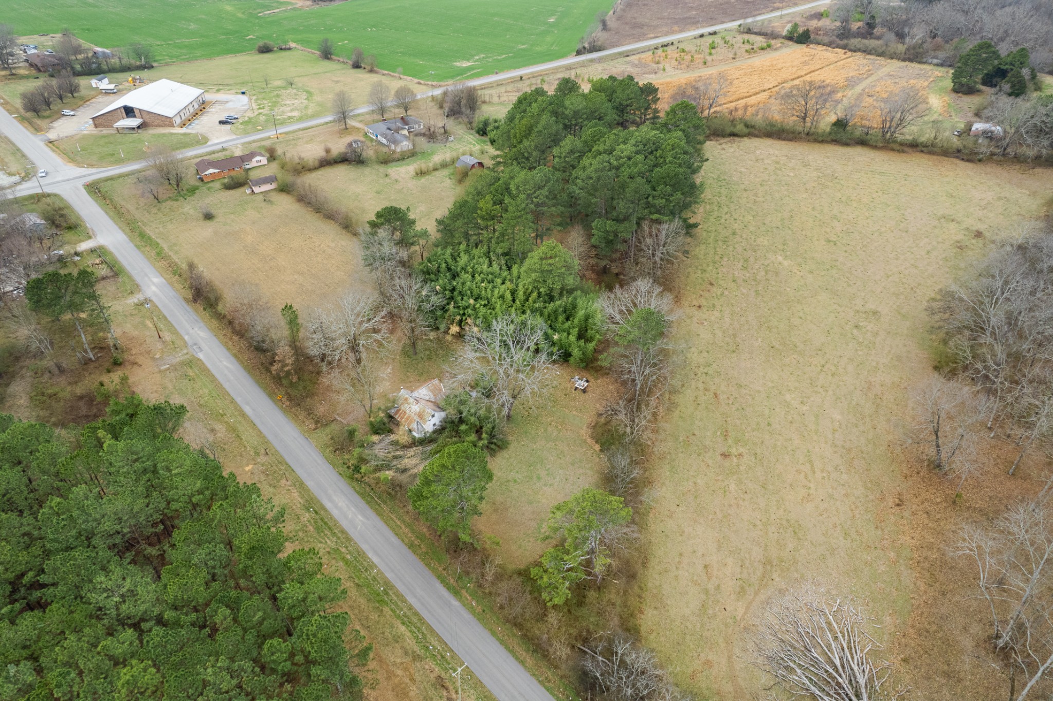 489 Old Jackson Highway Loretto TN 38469