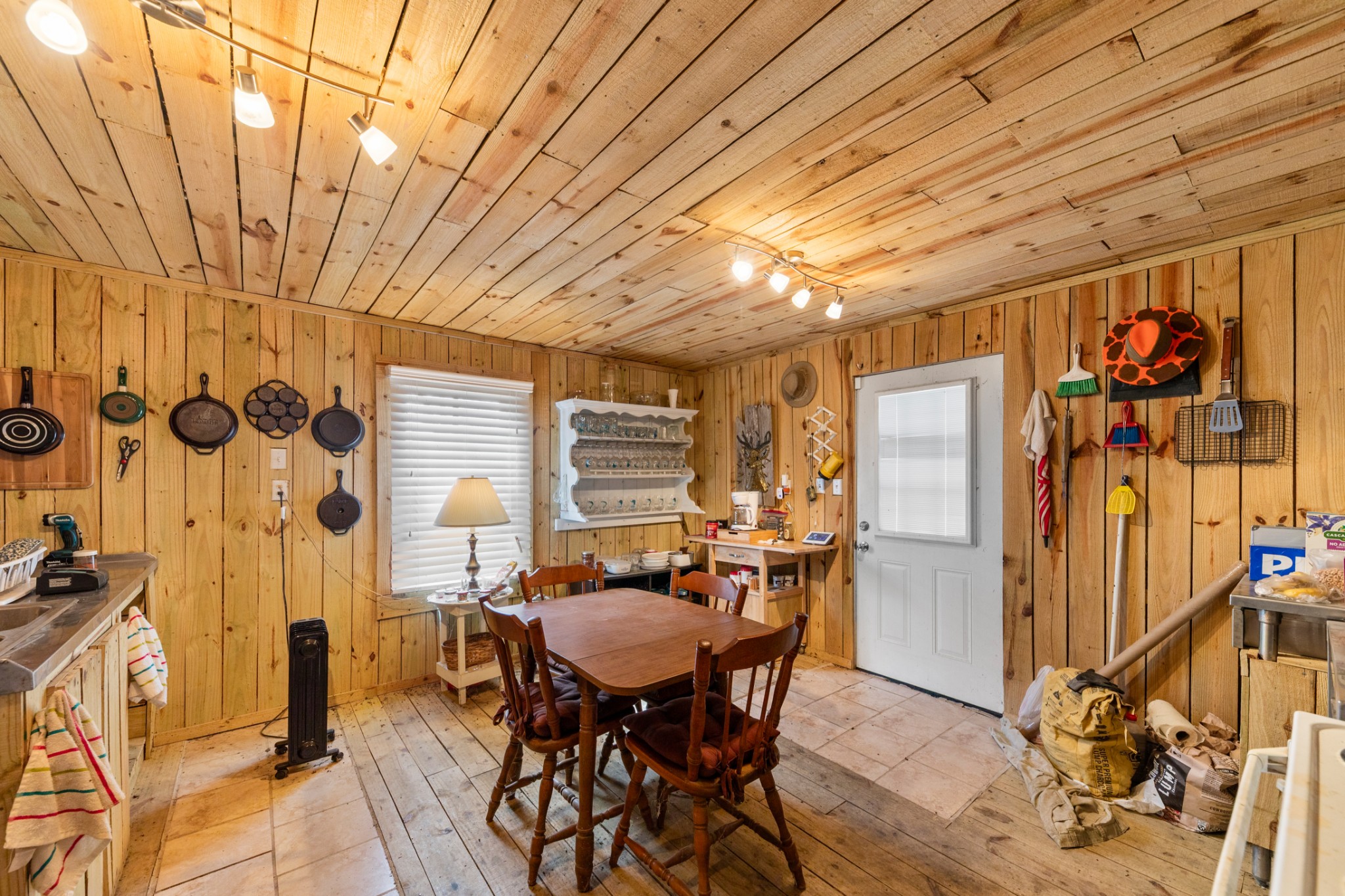 489 Old Jackson Highway Loretto TN 38469