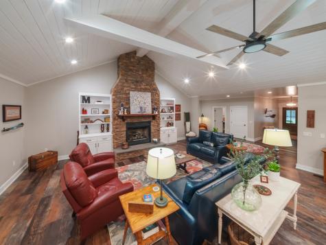 303 N Lake Drive Altamont TN 37301