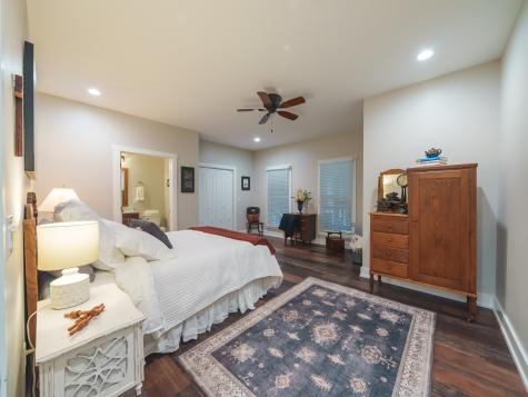 303 N Lake Drive Altamont TN 37301