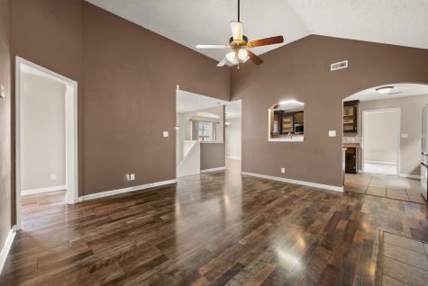 1652 Broad Circle Clarksville TN 37042