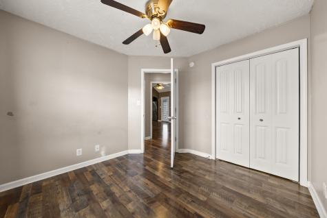 1652 Broad Circle Clarksville TN 37042