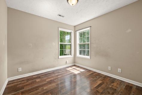 1652 Broad Circle Clarksville TN 37042