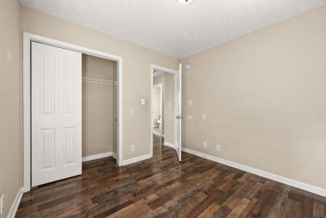 1652 Broad Circle Clarksville TN 37042