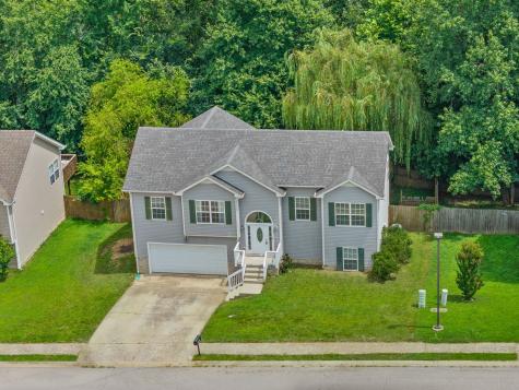 1652 Broad Circle Clarksville TN 37042