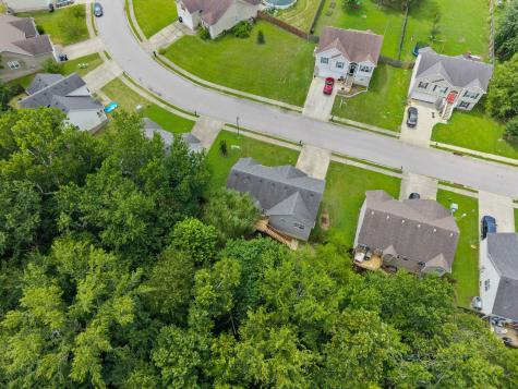 1652 Broad Circle Clarksville TN 37042