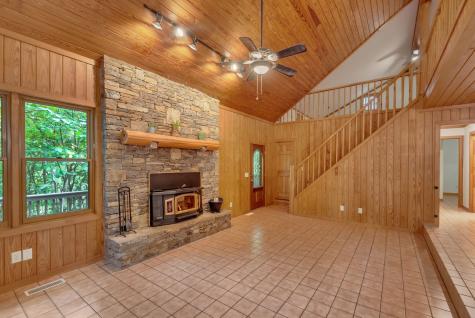 4074 Cantebury Drive Culleoka TN 38451
