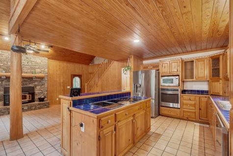 4074 Cantebury Drive Culleoka TN 38451
