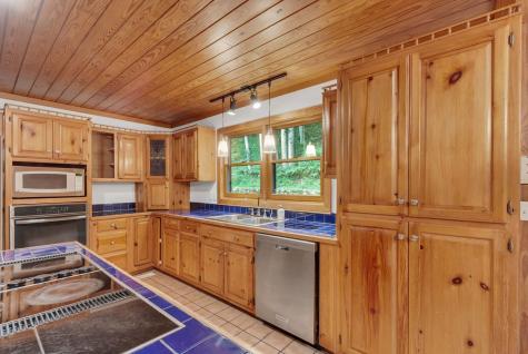 4074 Cantebury Drive Culleoka TN 38451