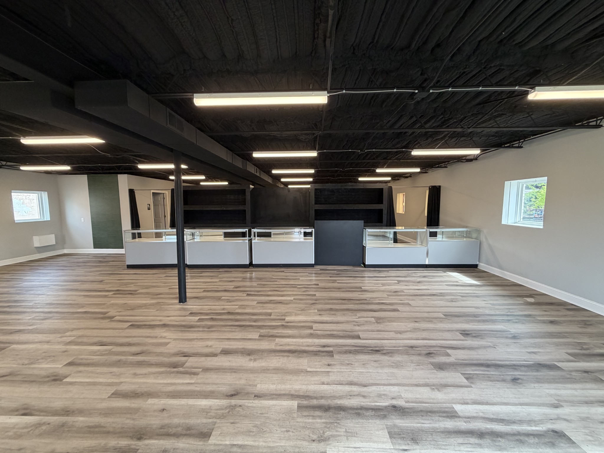 137 W Broadway Gallatin TN 37066