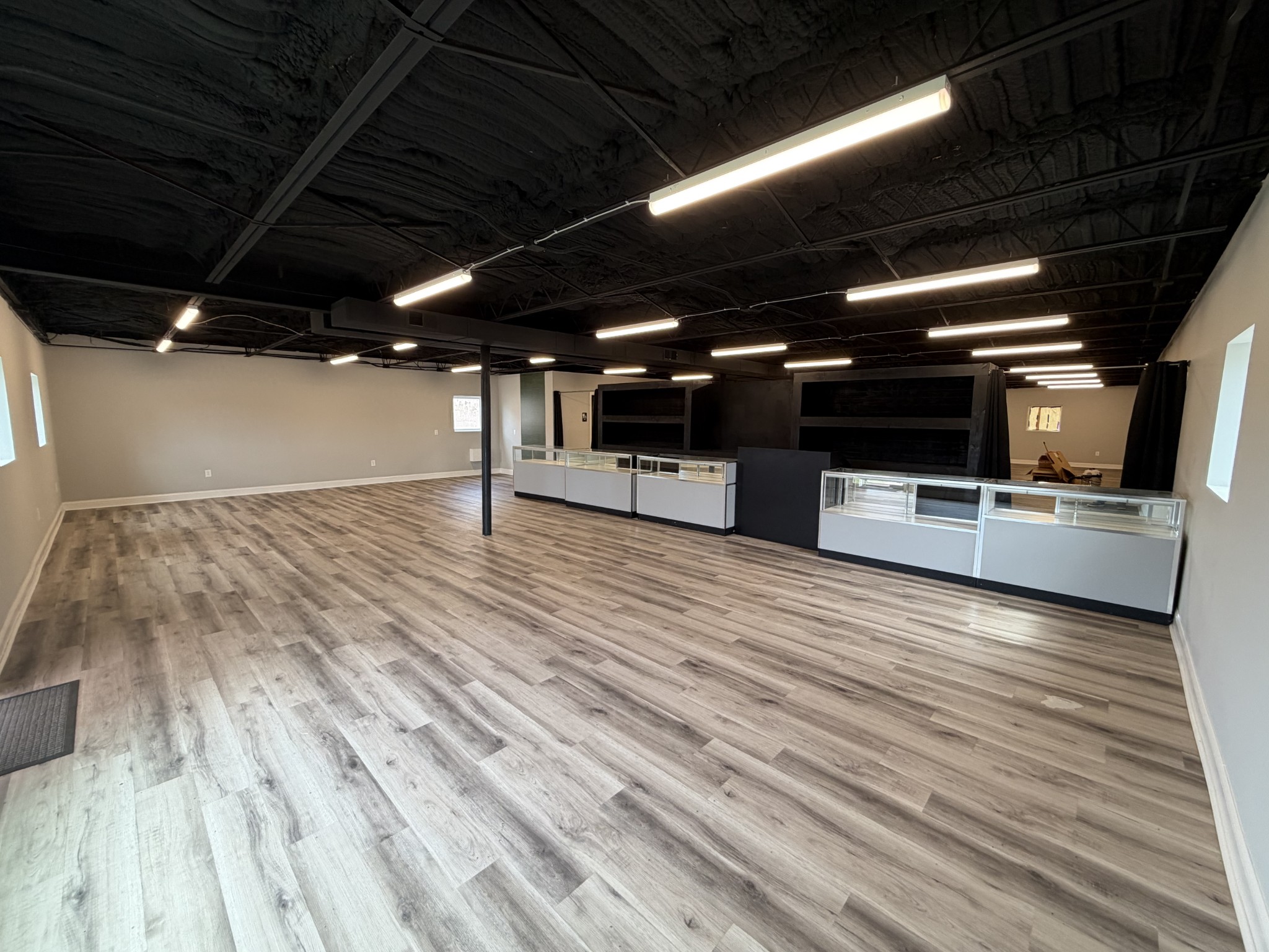 137 W Broadway Gallatin TN 37066