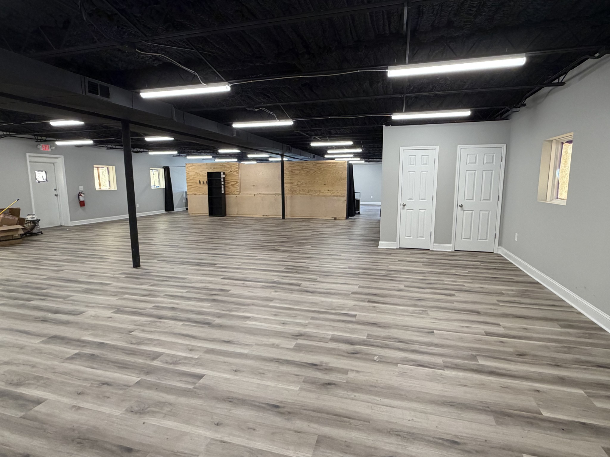 137 W Broadway Gallatin TN 37066