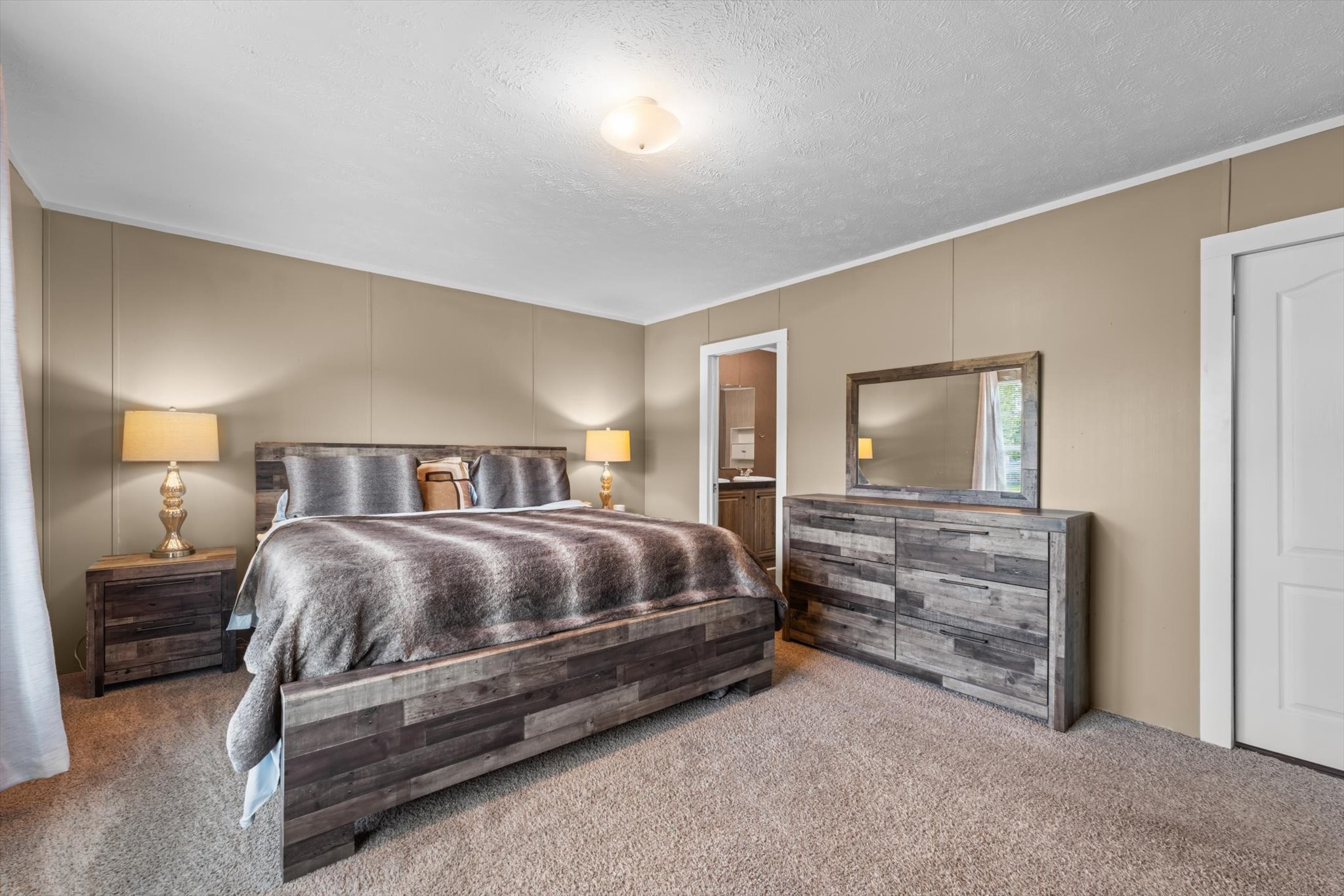 5562 Highway 230 Lyles TN 37098