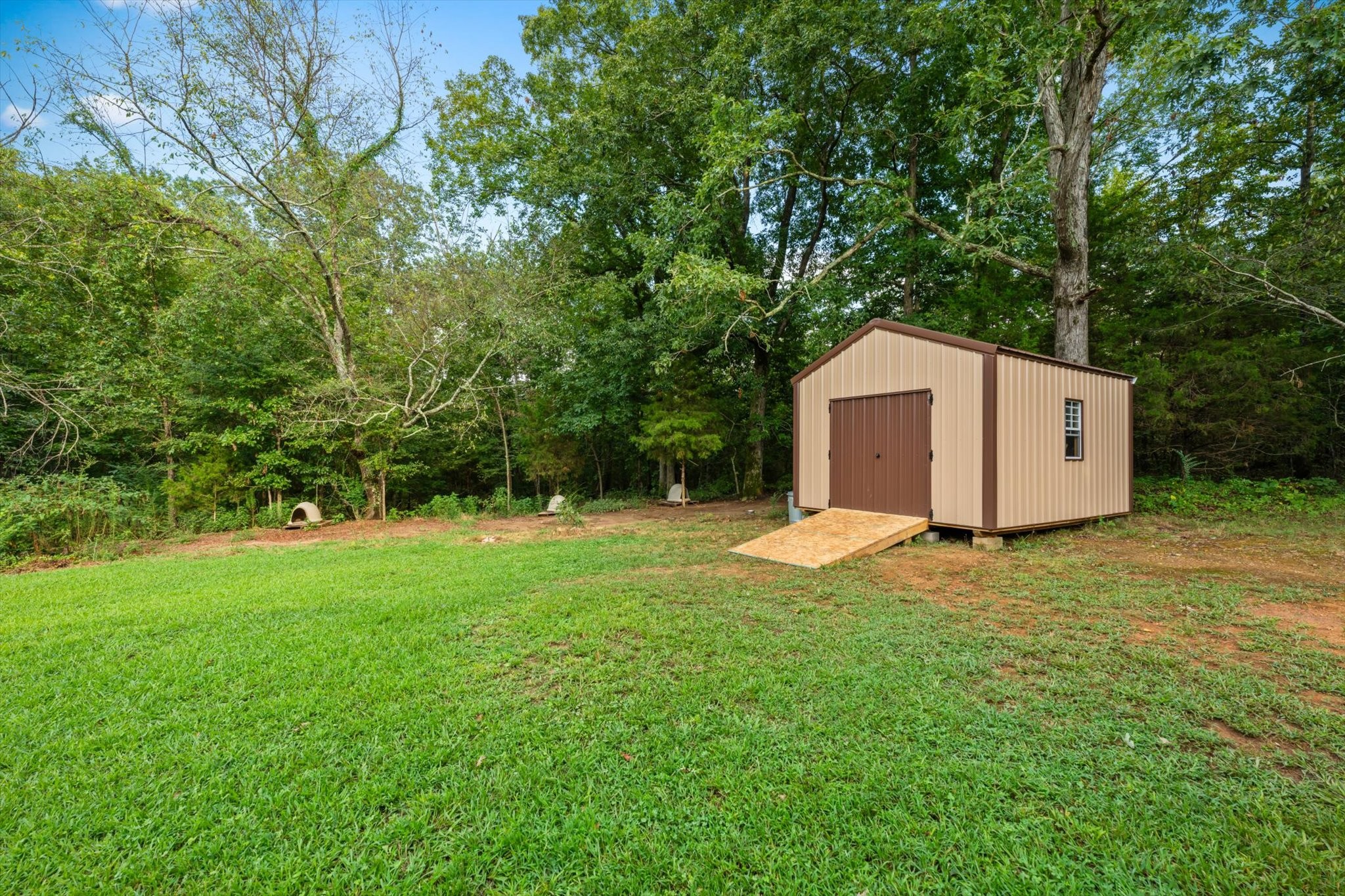 5562 Highway 230 Lyles TN 37098