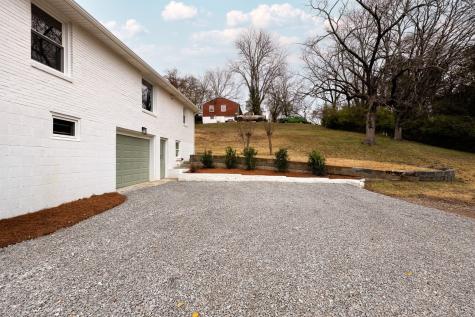 2511 Woodberry Drive Nashville TN 37214