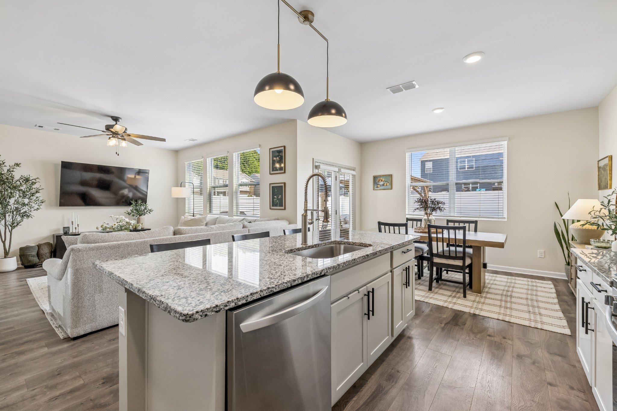 6022 Christeene Court White House TN 37188
