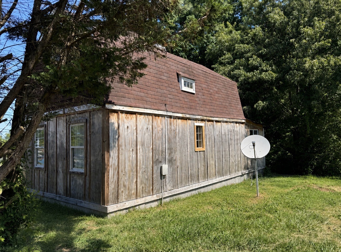 374 State Line Road Loretto TN 38469